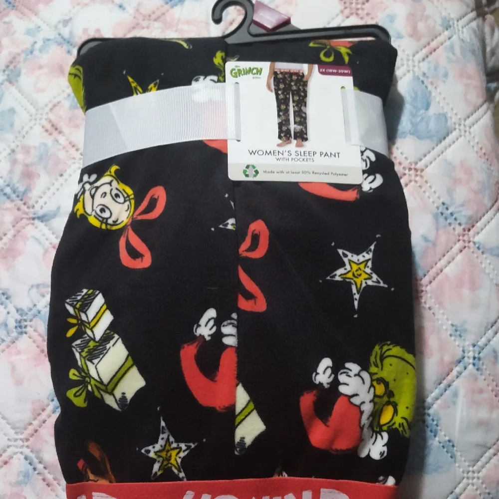 The Grinch Women's Black Sleep Pants - Picture 2 of 6